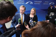 enda kenny lucinda creighton credit EPP