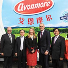 Minister Simon Coveney with Ambassador of Ireland to China, HE John Paul Kavanagh, Siobhan Talbot ,Group CEO of Glanbia PLC and Mr Zheng, Managing Director of Milkmore, the distribution partner for Avonmore in Shangai,  at the launch of a life long (UHT) Avonmore milk on the Chinese market
