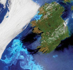 ireland plankton bloom credit esa